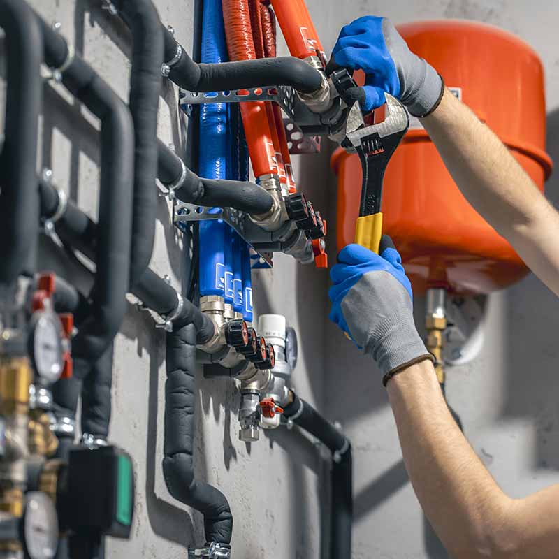 Installation de plomberie dans des locaux professionnels